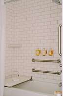 Sonder by Marriott Bonvoy The Witherspoon Apartments Center City