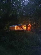 Stunning log Cabin on the Lake