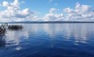 Stunning log Cabin on the Lake