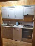 Stunning log Cabin on the Lake