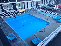 Choice Inn by the Falls