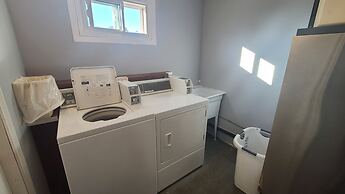 Choice Inn by the Falls