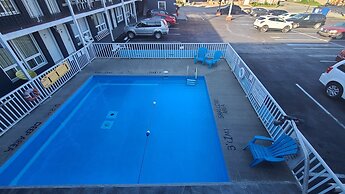 Choice Inn by the Falls