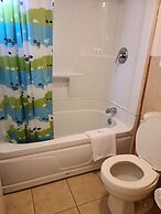 Choice Inn by the Falls