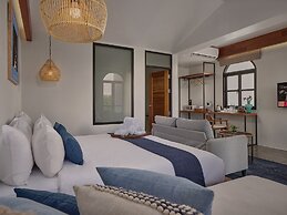 The Motifs Eco Hotel