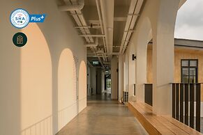 The Motifs Eco Hotel