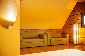Villa With Sauna and hot tub on the Lakeshore