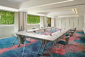 Aloft Bali Kuta at Beachwalk