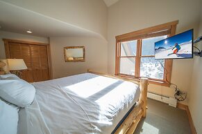 Red Hawk Townhomes 2342