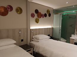 Royal Jade Boutique Hotel