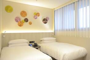 Royal Jade Boutique Hotel