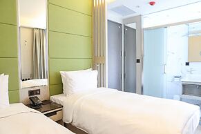 Royal Jade Boutique Hotel