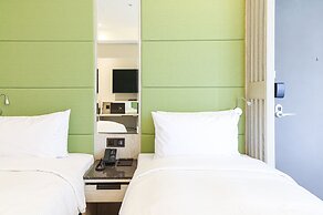 Royal Jade Boutique Hotel