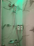 Royal Jade Boutique Hotel