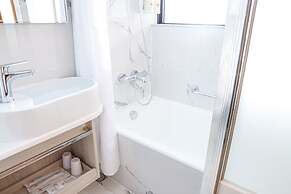 Royal Jade Boutique Hotel