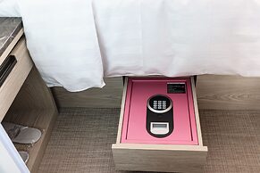 Royal Jade Boutique Hotel