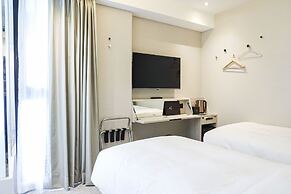 Royal Jade Boutique Hotel