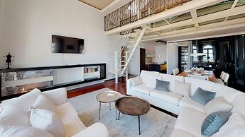 Bajamonti Penthouse in Desković Palace