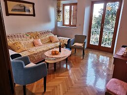 Beach Front Villa a Stone Throw Away From the sea