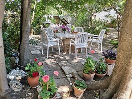 Beach Front Villa a Stone Throw Away From the sea