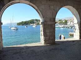 Beach Front Villa a Stone Throw Away From the sea