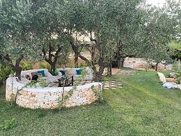 Private Boho Trullo Near Alberobello /locortotondo
