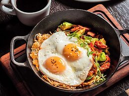 Fairmont Chicago at Millennium Park Gold Experience