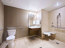 Fairmont Chicago at Millennium Park Gold Experience