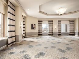 Fairmont Chicago at Millennium Park Gold Experience