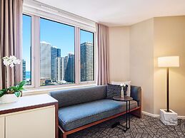 Fairmont Chicago at Millennium Park Gold Experience