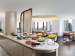 Fairmont Chicago at Millennium Park Gold Experience
