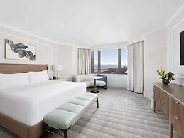 Fairmont Chicago at Millennium Park Gold Experience