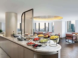 Fairmont Chicago at Millennium Park Gold Experience