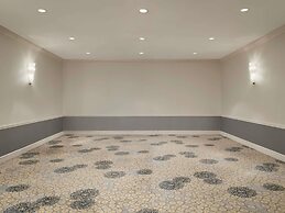 Fairmont Chicago at Millennium Park Gold Experience