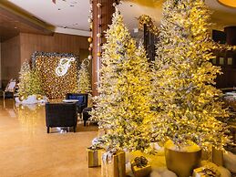 Fairmont Chicago at Millennium Park Gold Experience