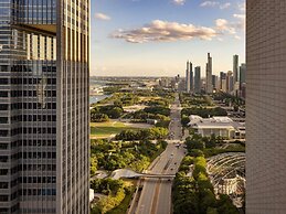 Fairmont Chicago at Millennium Park Gold Experience