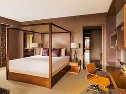 Fairmont Chicago at Millennium Park Gold Experience