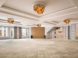 Fairmont Chicago at Millennium Park Gold Experience