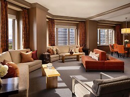 Fairmont Chicago at Millennium Park Gold Experience