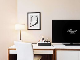 Fairmont Chicago at Millennium Park Gold Experience