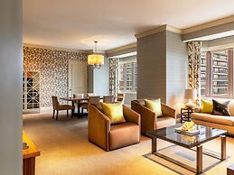 Fairmont Chicago at Millennium Park Gold Experience