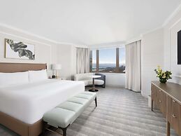 Fairmont Chicago at Millennium Park Gold Experience