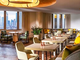 Fairmont Chicago at Millennium Park Gold Experience