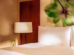 Fairmont Chicago at Millennium Park Gold Experience