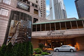 Fairmont Chicago at Millennium Park Gold Experience