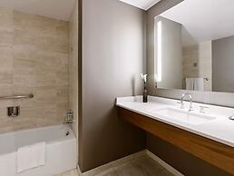 Fairmont Chicago at Millennium Park Gold Experience