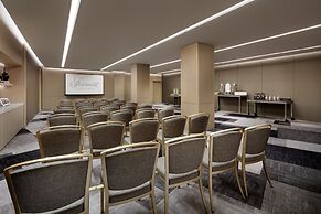 Fairmont Century Plaza Gold Experience