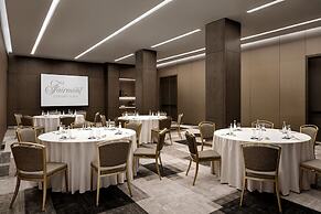 Fairmont Century Plaza Gold Experience