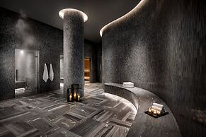 Fairmont Century Plaza Gold Experience