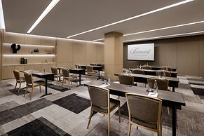 Fairmont Century Plaza Gold Experience